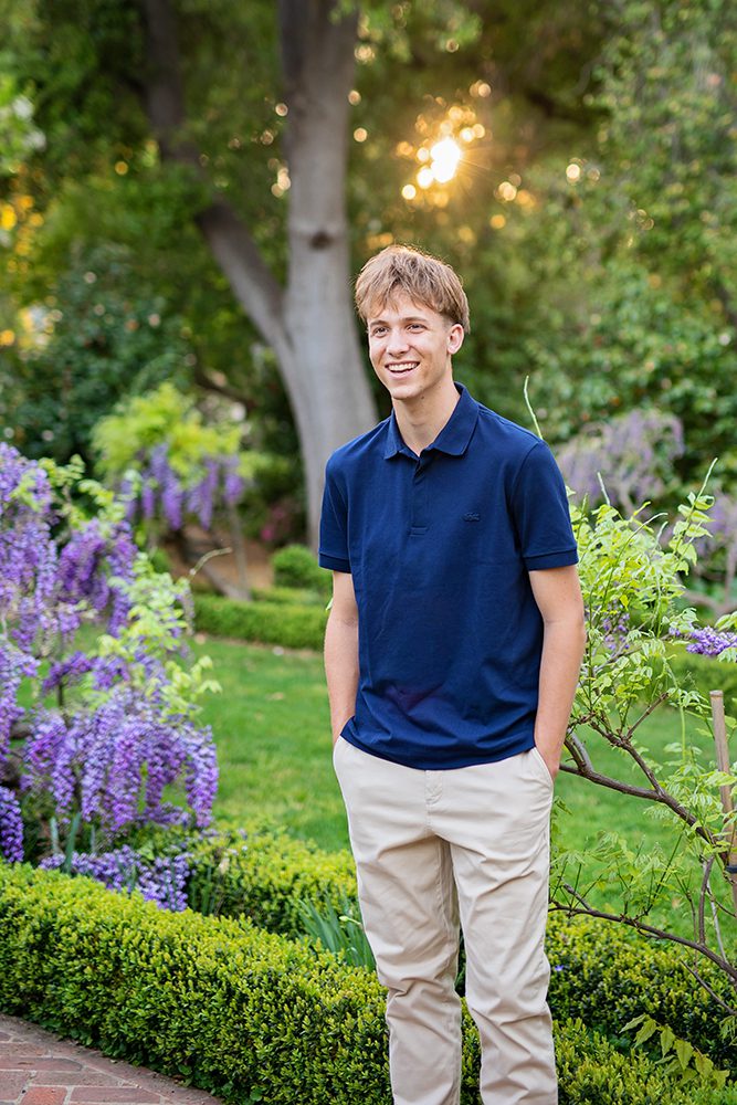 senior portraits at the Elizabeth Gamble Garden