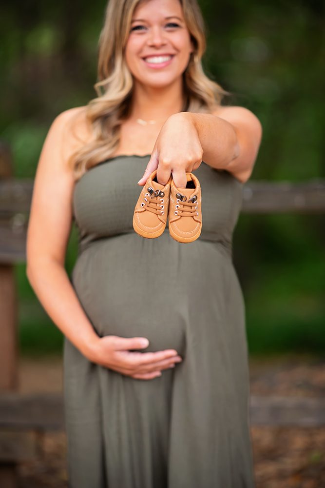 fun and candid maternity portraits at Vasona Park