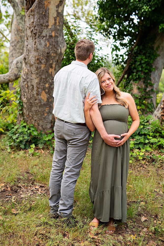 fun and candid maternity portraits at Vasona Park
