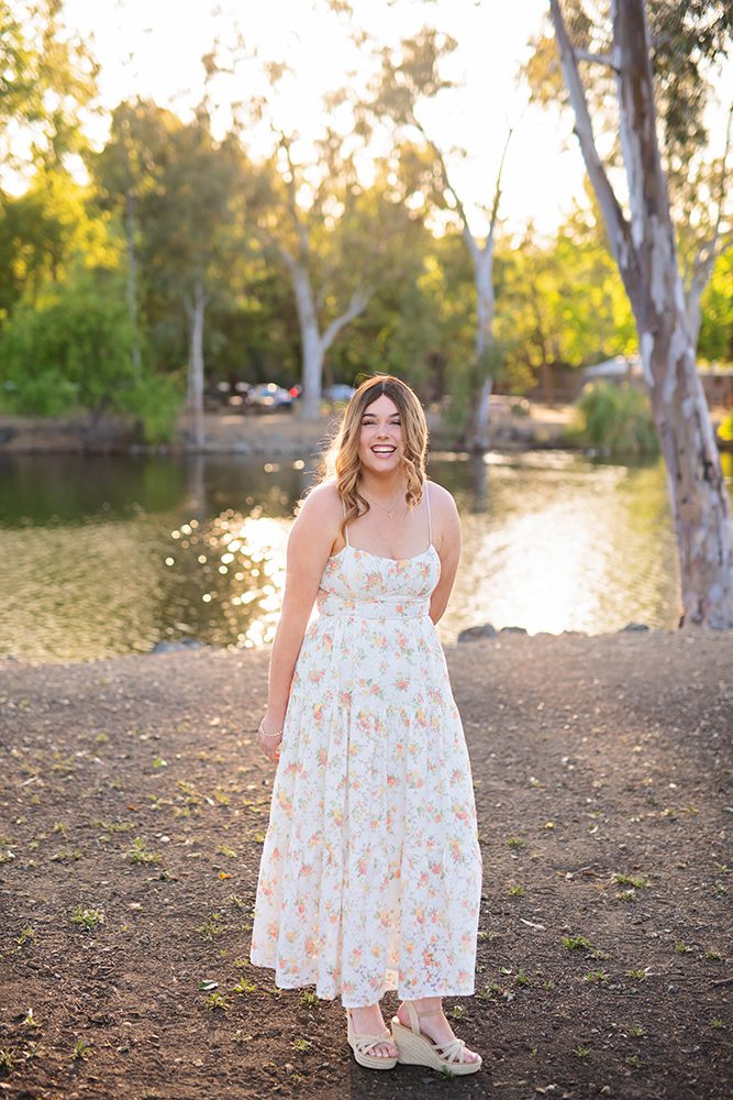 senior portraits at Vasona Park