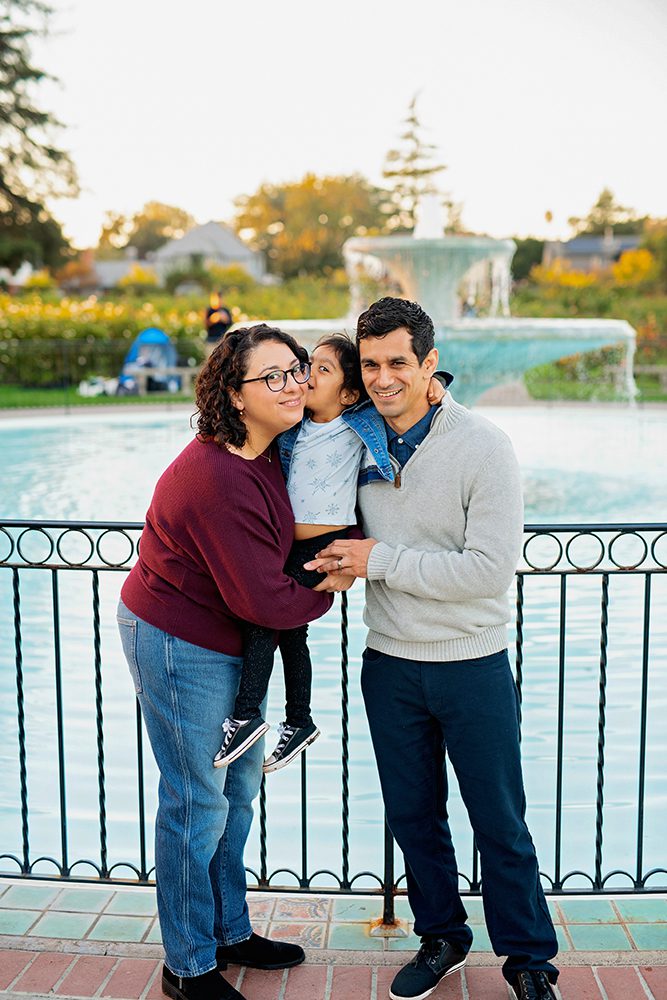 Sunset Family Portraits at the Municipal Rose Garden